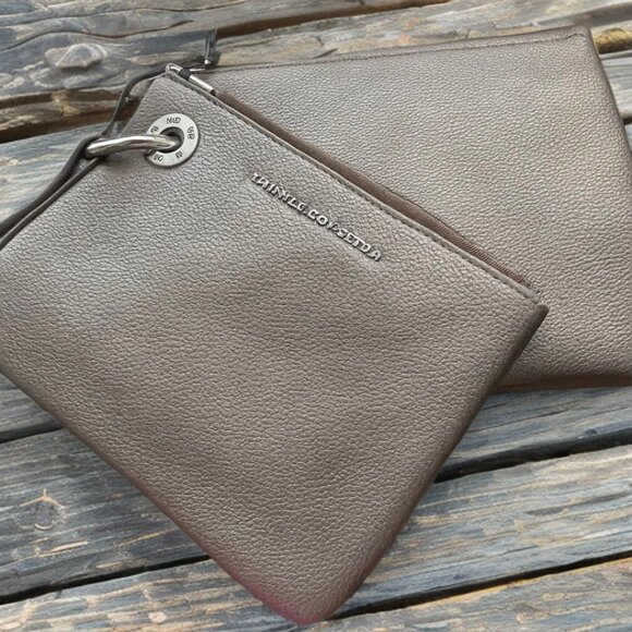 French Connection double pouch wristlet - Picture 2 of 2